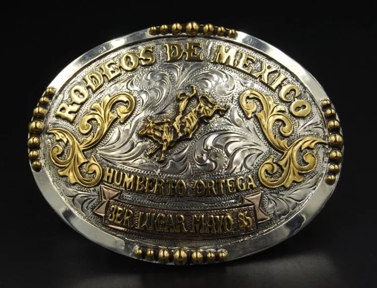 Hebilla grabada para Humberto Ortega, premio Rodeos de México, plata y baño de oro